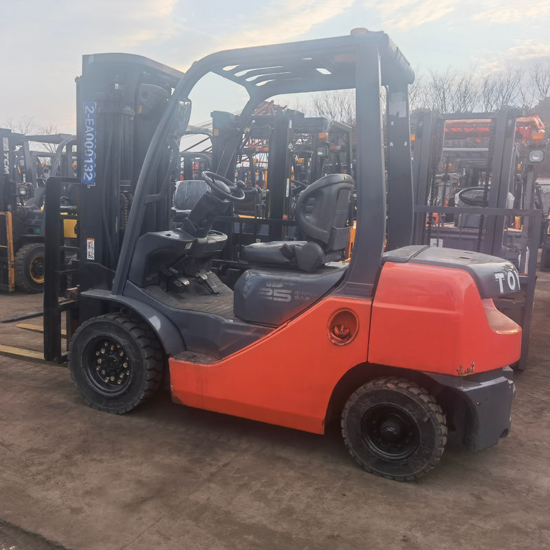 2.5 toneladas Toyota Forklift FD30 para el manejo de materiales Año 2012