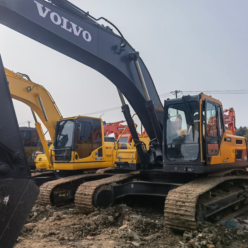 Bajas horas de trabajo Excavadora VOLVO EC290D utilizada con otra capacidad de cubo en buen estado