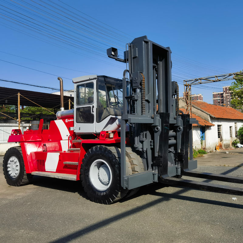 Camioneta elevadora Kalmar de 25 toneladas de uso con cambio lateral y motor diesel de 3 mástiles