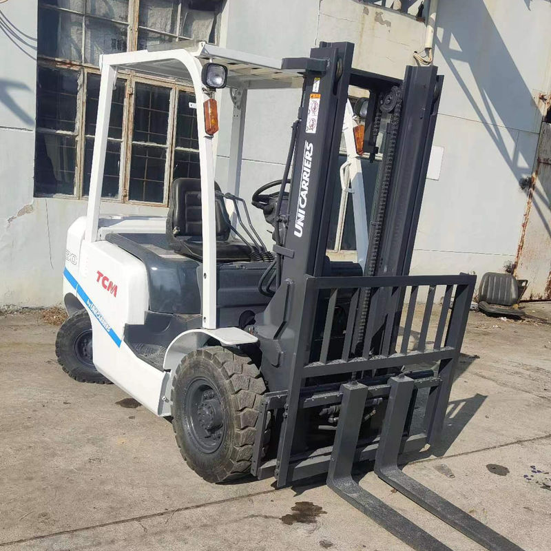 TCM FD25T3C Diésel de elevación de 2,5 toneladas de segunda mano en Shanghai con motor diesel