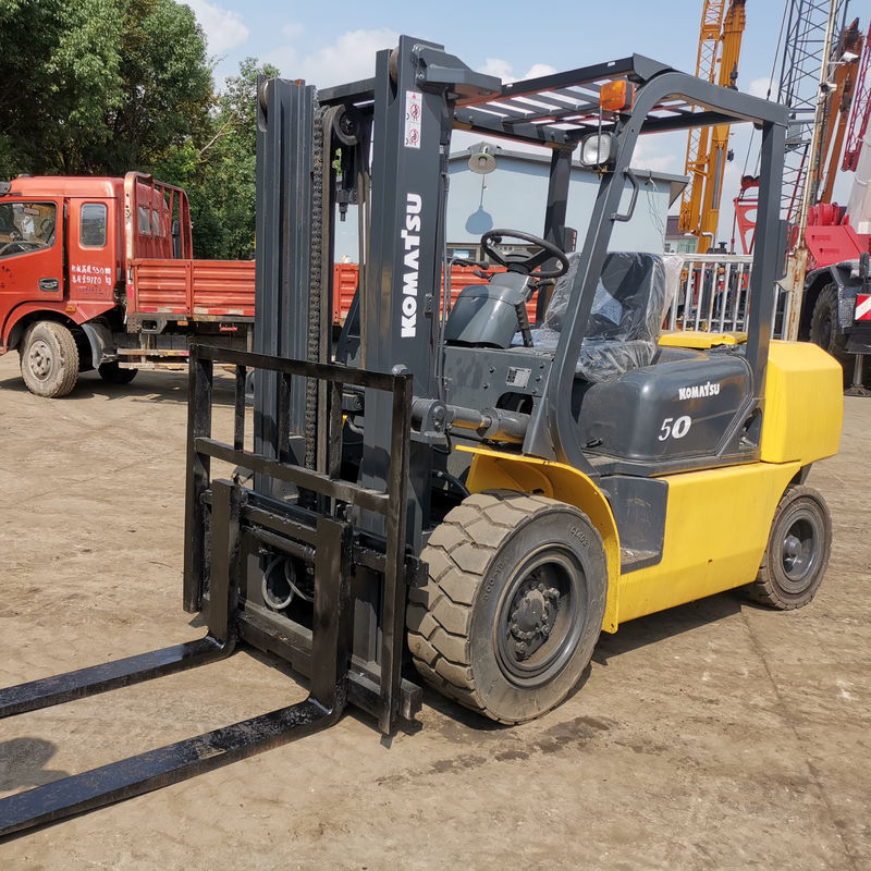 Fuente de alimentación manual Japón Komatsu FD50 carretilla elevadora de 5 toneladas con cambio lateral de 3 etapas 2 etapas