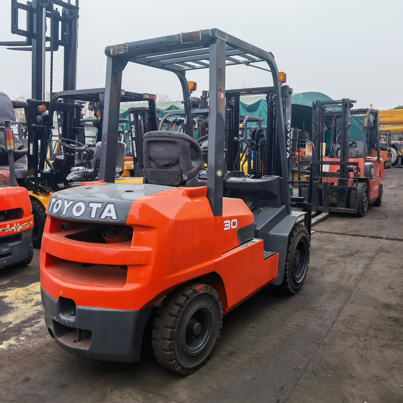 3000 kg de peso Toyota FD30 Usada carretilla elevadora con palanca de cambio lateral que se mueve a la izquierda y a la derecha