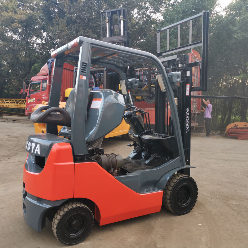 Camión elevador 2 T 2.5T 3.0T 3.5T con motor de gasolina Nissan ISUZU Mitsubishi japonés