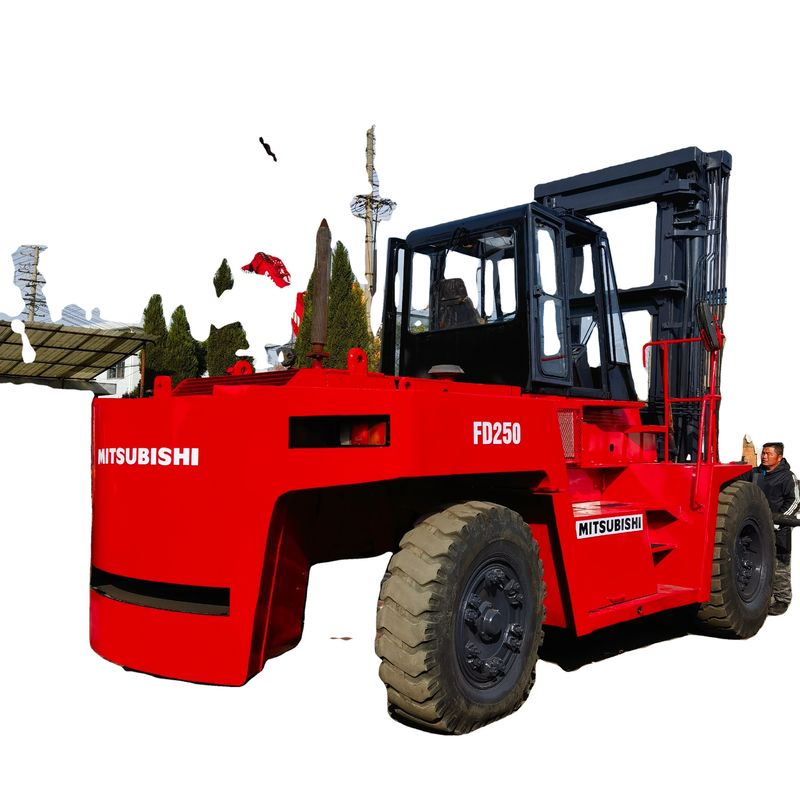 Experimenta un rendimiento superior con una carretilla elevadora diesel Mitsubishi FD250 de 25 toneladas usada